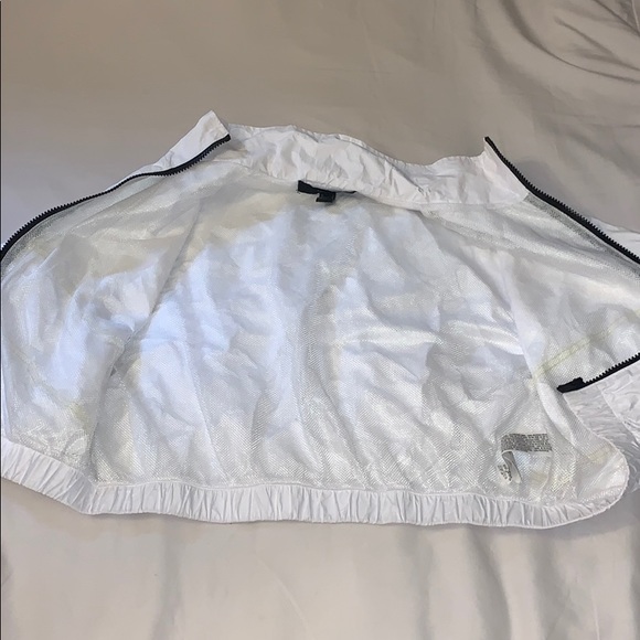 Forever 21 windbreaker - Picture 3 of 4